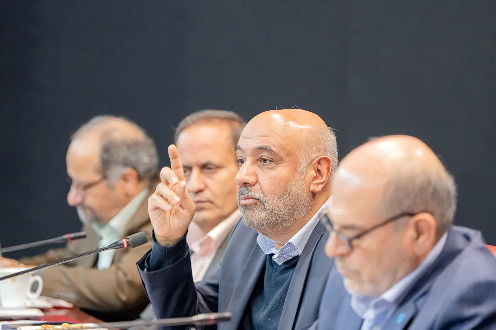 میدری : مدیریت هتل ها را به بخش خصوصی واگذار می‌ کنیم