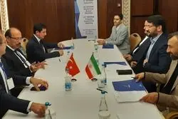 تدوین سند جامع حمل و نقل ایران و ترکیه/ توسعه تجارت، محور مذاکرات دو کشور