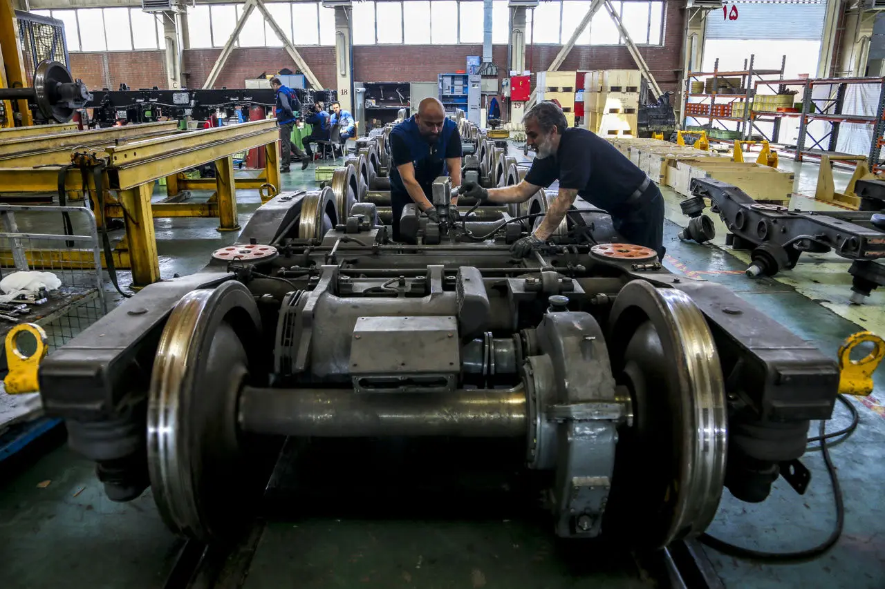 صنایع مادر در آستانه توقف تولید؛ واکنش تشکل‌ها به تصمیم دولت