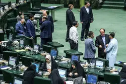 مجلس با تدریس ادبیات زبان‌های قومی و محلی در مدارس مخالفت کرد