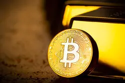 توپ پُر طلا و بیت‌کوین در سال جدید