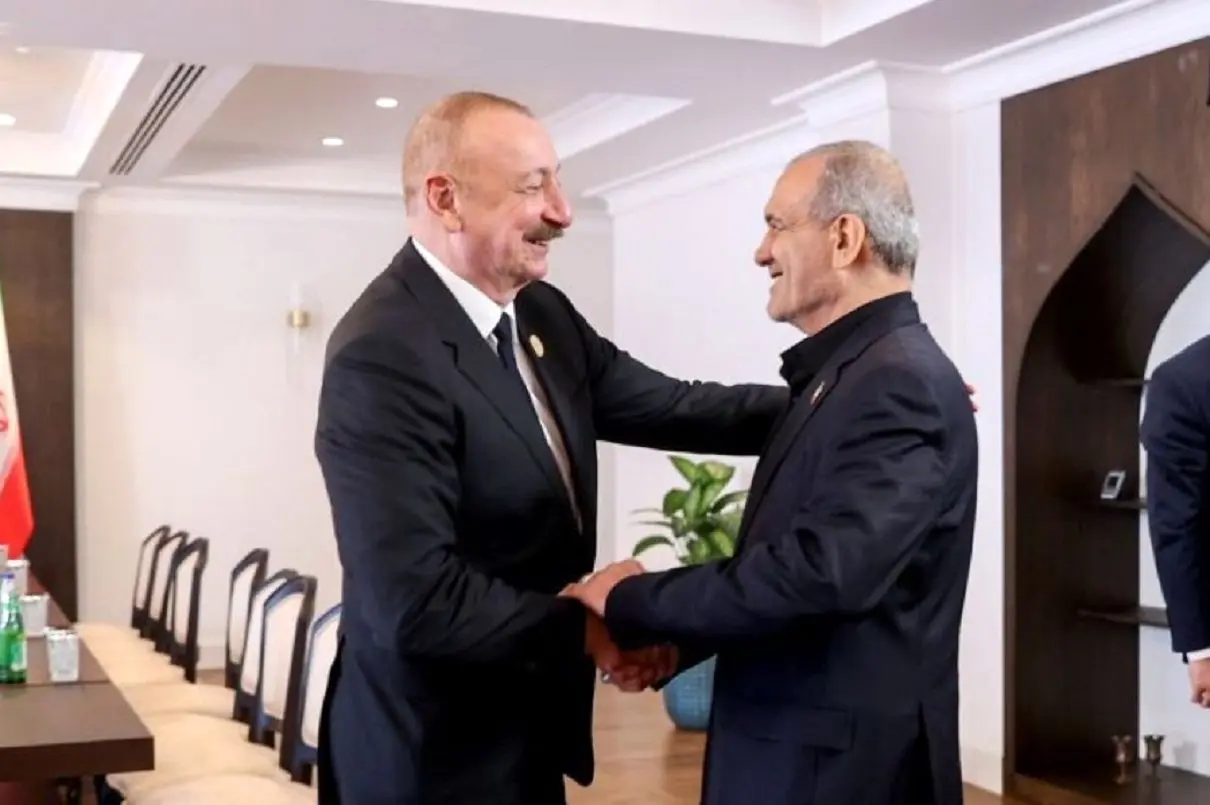  گفت‌وگوی پزشکیان و الهام علی‌اف در حاشیه اجلاس اکو