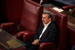 احمدی نژاد: تصویب قطعنامه ها علیه ایران پشیزی نمی ارزد