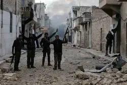 سقوط شهرهای استراتژیک در ادلب و حماه؛ فرودگاه حلب به تصرف شورشیان سوری درآمد