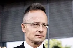 وزیر خارجه مجارستان به زلنسکی: تهدیدها را متوقف کنید