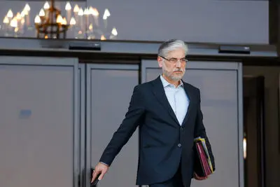 وزیر علوم:میان پایان‌نامه‌های دانشگاهی و مسائل واقعی جامعه شکاف معناداری وجود دارد
