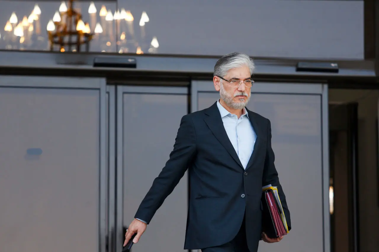 وزیر علوم:میان پایان‌نامه‌های دانشگاهی و مسائل واقعی جامعه شکاف معناداری وجود دارد
