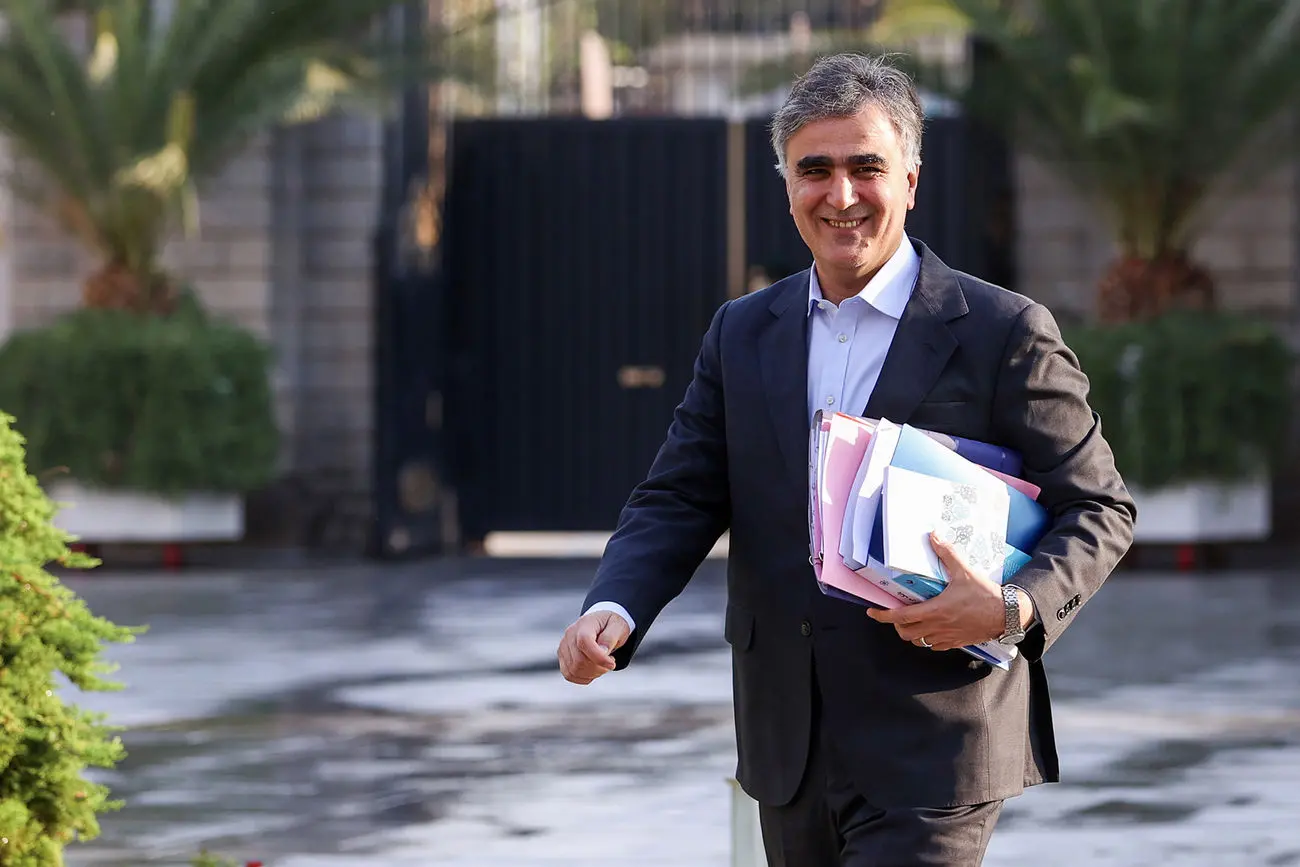 ببینید/ خبر مهم فرزین در مورد بانک آینده