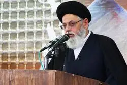 امام جمعه بخش مرکزی یزد: برخی خواسته‌های اصلاح‌طلبان، مطالبات دشمن است