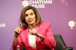  پلوسی با اقدام نظامی علیه ایران مخالفت کرد
