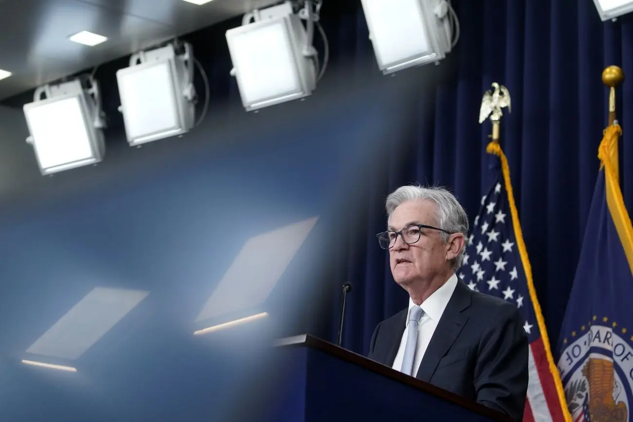 خیز فدرال رزرو برای پنجمین افزایش نرخ بهره / انتظارات متفاوت وال استریت 