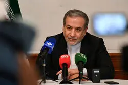 عراقچی: چون قادر به نابودی تاسیسات هسته‌ای نیستند وارد مذاکره شدند