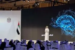 امارات از هوش مصنوعی «فالکون ۲» رونمایی کرد/ این کشور توان رقابت با غول‌های تکنولوژی را دارد؟