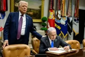 سایه سنگین بی‌خبری از نقشه ترامپ و سفر ناگهانی بی‌بی؛ چرا تل‌آویو نگران مذاکرات تهران و واشنگتن شده؟