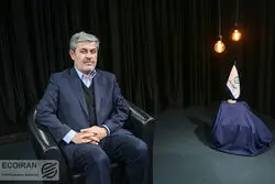 تاجگردون: دولت می‌تواند بنزین را تا لیتری ۲۰ هزار تومان گران کند/ خط فقر معیار افزایش حقوق‌ها است