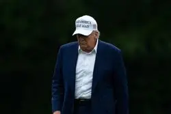 «اسرائیل را کنار بگذار»؛ چگونه تشدید نظامی با ایران، پایگاه ترامپ را دچار تفرقه کرده است؟