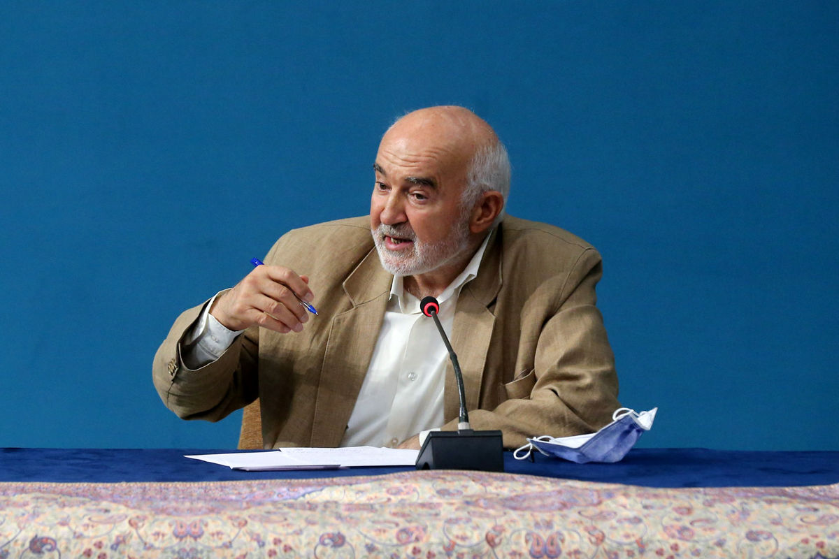 پیام حسن روحانی در پی درگذشت احمد توکلی
