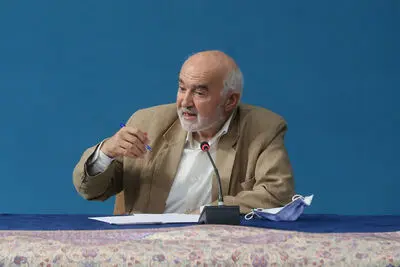پیام حسن روحانی در پی درگذشت احمد توکلی