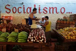 کوبا بدون منابع و بدون ایده؛ فقر شدید جزیره را به سمت چین و روسیه سوق می‌دهد