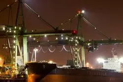 سنگ‌آهن در کانال 90 دلاری کف‌سازی می‌کند؟