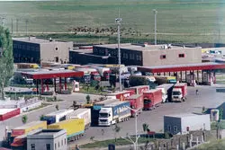 ریسک بالای تجارت با ایران برای همسایگان  