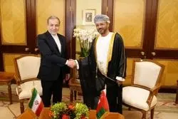 عراقچی با وزیر خارجه سلطنت عمان دیدار کرد