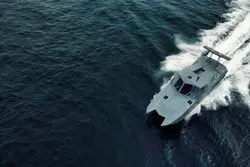 رونمایی از شناور موشک‌انداز ایران / سپاه، اسرائیل و آمریکا را غافلگیر کرد