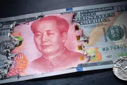 فرصت استراتژیک نادر چین برای سرنگونی تاج‌وتخت دلار؛ یوآن، ارز ذخیره بعدی؟