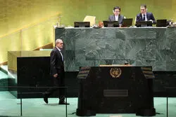 دلار و سکه روی دور افزایش قیمت/ بازار در انتظار اخبار مهم از نشست سازمان ملل و تنگه هرمز/ ماجرای تحریم هواپیمایی ایران و جابه‌جایی 86 تن طلای هلند چه بود؟