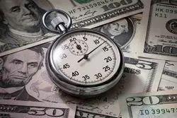 ارزش زمانی پول چیست؟ / ارزش آتی چگونه محاسبه می‌شود؟