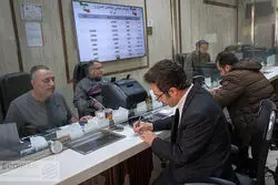 دو مرز مهم در بازار ارز/ آماتورها از بازار خارج می‌شوند