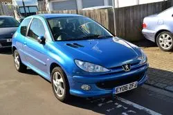 قیمت نوه 206 در اروپا